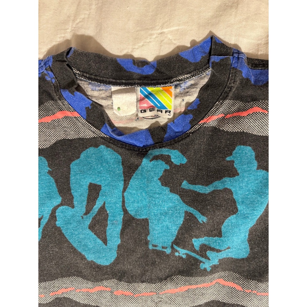 Vintage LA Gear 90s Skateboard All Over Print T-Shirt Black Blue Teal Large - Picture 3 of 6